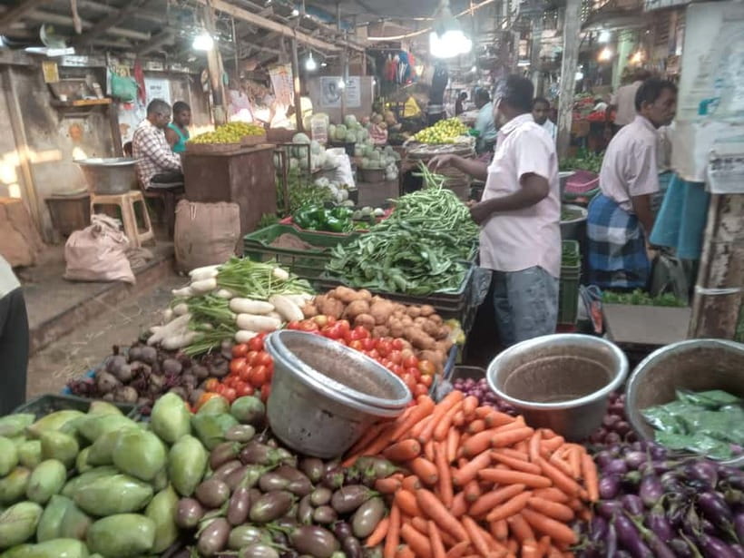 Indian Cooking & Market Tour in Pondicherry with Manisha Ray - Eat what you prepared with your host