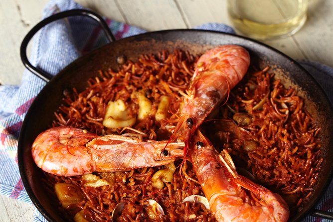 Interactive Paella & Market: Bottomless Wine & Rambla Views - The chefs make a real difference