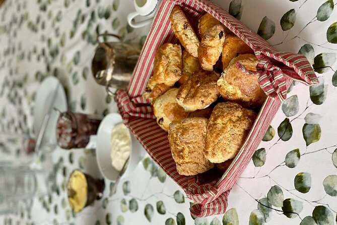 Irish Baking Class: Granny's Apple Cake, Traditional Scones - Scones or Granny’s apple cake?