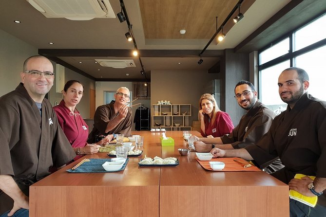 Izakaya Style Cooking Class - How the small group affects the experience