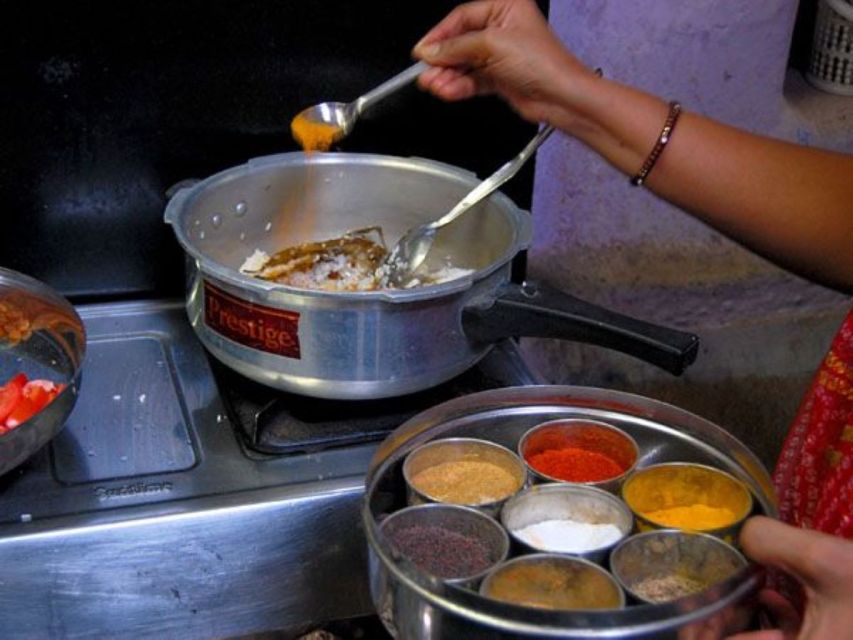 Jaipur Home Cooking Experience with Authentic Lunch/Dinner - Pickup by air-conditioned car