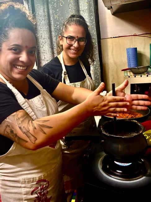 Jaipur: Interactive Cooking Class with a Local Family - The spice and ingredient introduction