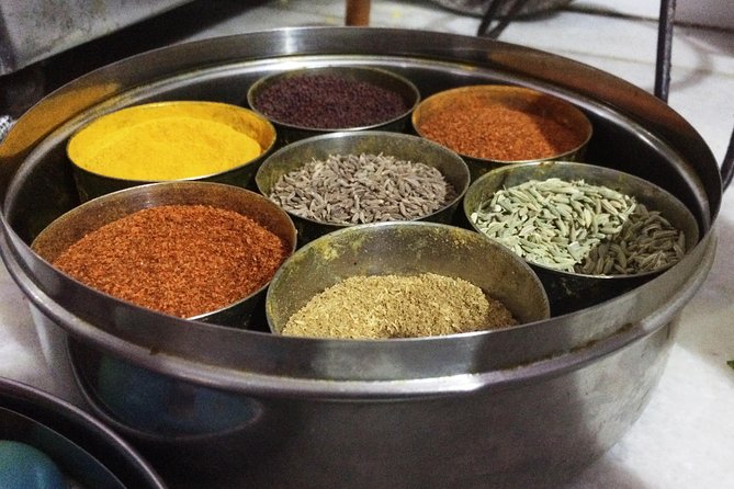 Jaipur Market Tour & Vegetarian Rajasthani Home Cooking Class - Tea, snacks, conversation, and the shared meal