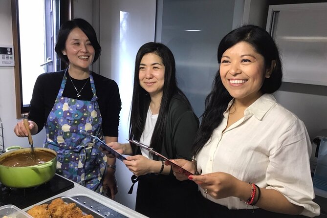 Japanese Home Cooking Class & Walk in Todoroki Temple Tokyo - Choosing your Japanese main dish