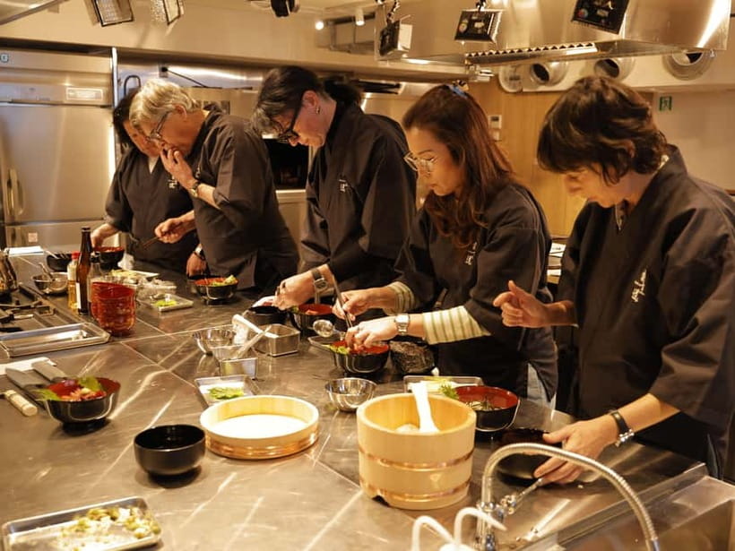 Japanese Knife Skills & Tuna Don/Sushi Workshop in Tokyo - Making tuna zuke-don or a sushi set