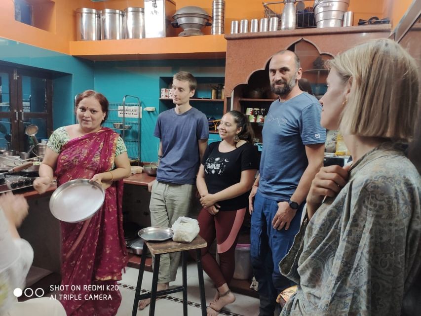 Jodhpur 9 Dishes Cooking Class Experience pickup and drop - Key points at a glance