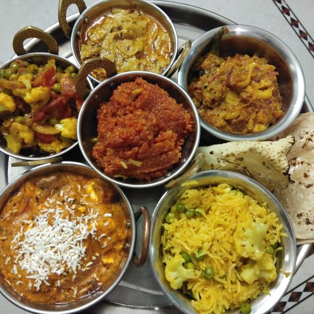 Jodhpur 9 Dishes Cooking Class Experience pickup and drop - A home kitchen instead of a restaurant lesson