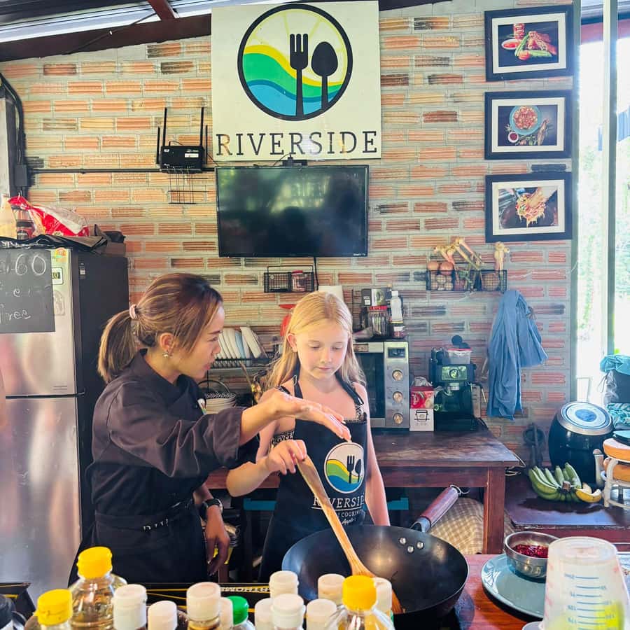 Khao Lak: Half-Day Cooking Class and Ingredient Hunt - Starting at the market instead of the stove