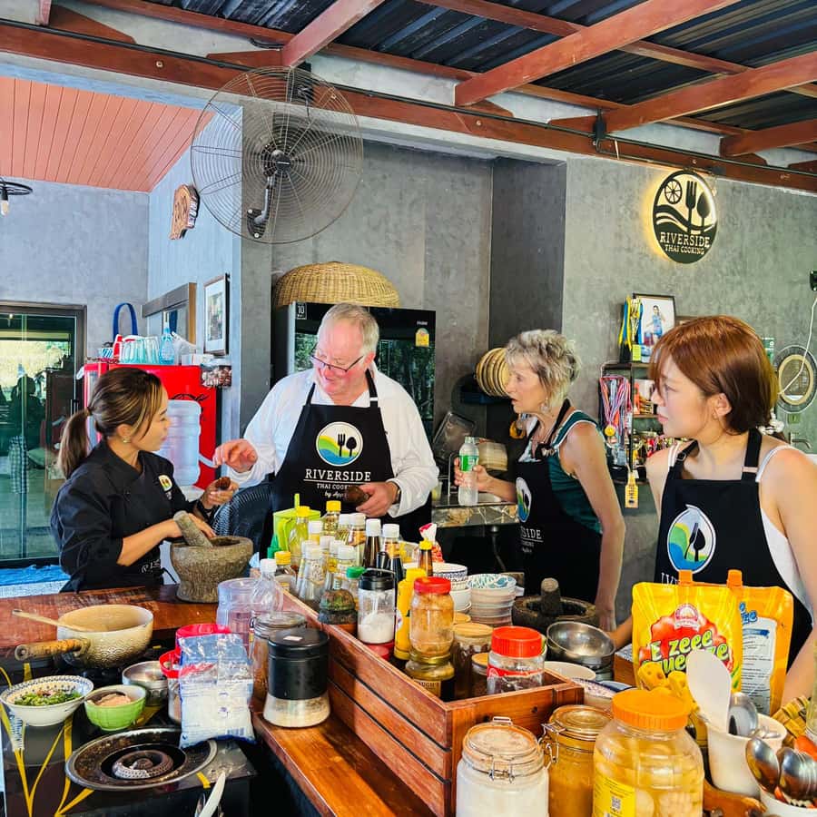 Khao Lak: Half-Day Cooking Class and Ingredient Hunt - A meal you helped create
