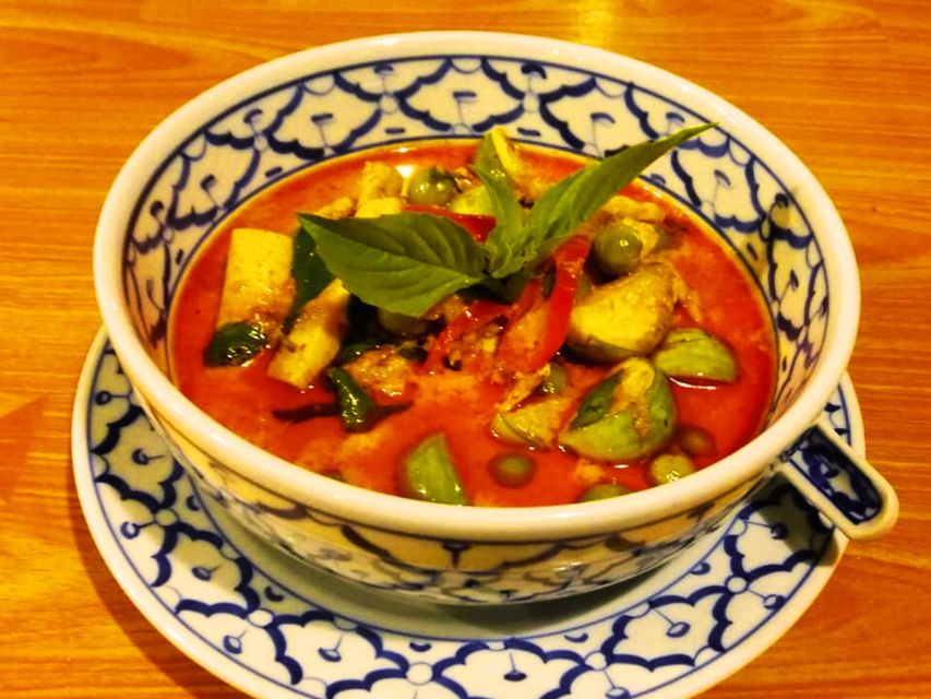 Ko Lanta: Thai Cooking Class with Market Tour and Dinner - Fruit and Vegetable Carving on Monday Through Saturday