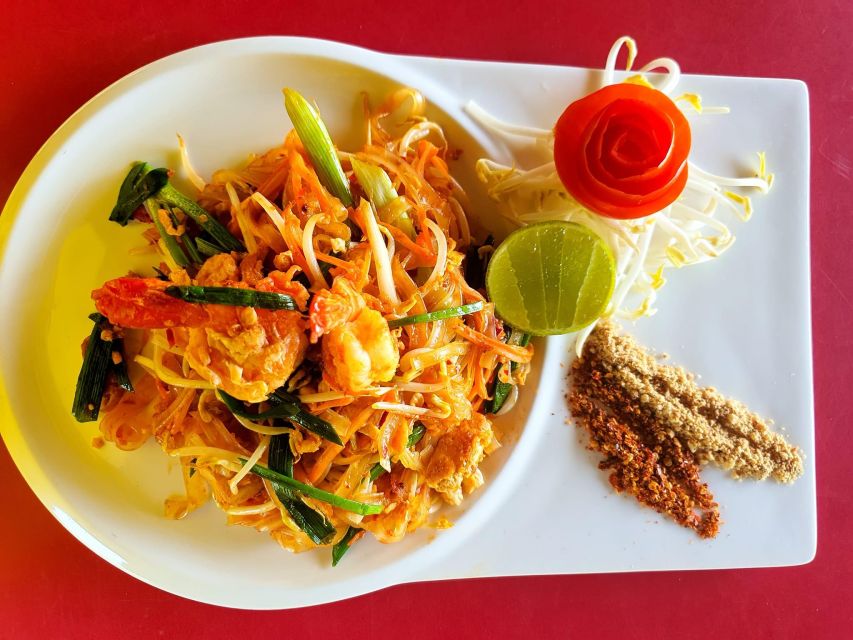 Koh Lanta: Evening Course at Lanta Thai Cookery School - Individual cooking with a friendly instructor