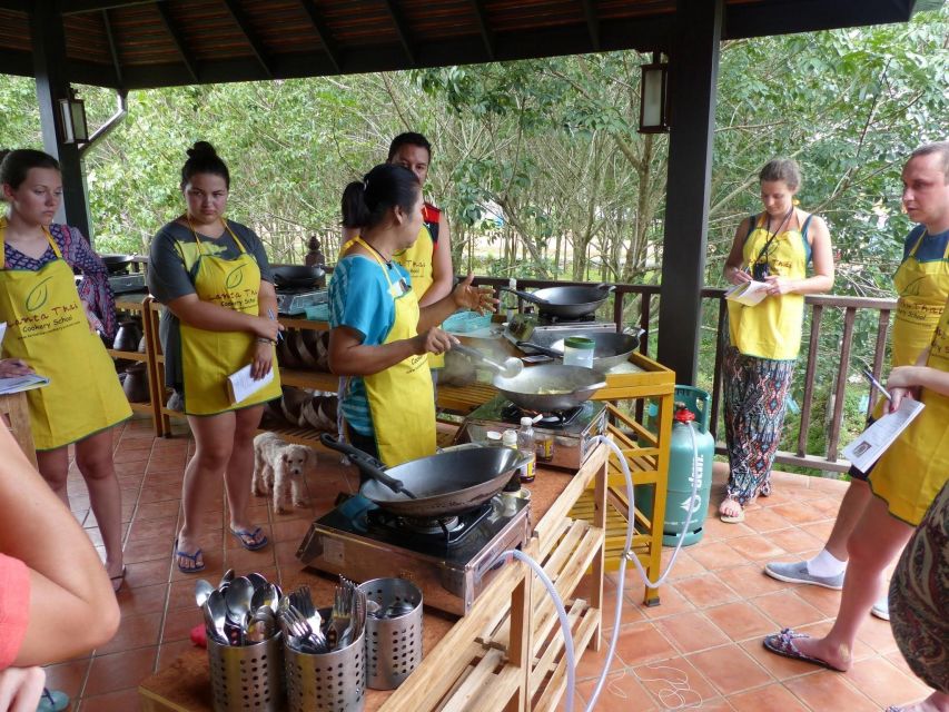 Koh Lanta: Evening Course at Lanta Thai Cookery School - What the $64 price really covers