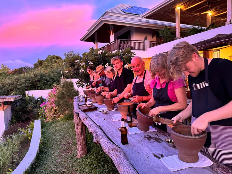 Koh Samui: Evening Thai Cooking Class with Organic Garden - Choosing the menu around your food preferences