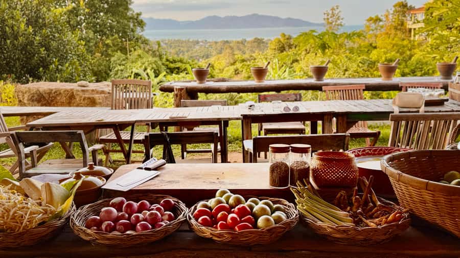 Koh Samui: Evening Thai Cooking Class with Organic Garden - Cooking over charcoal stoves
