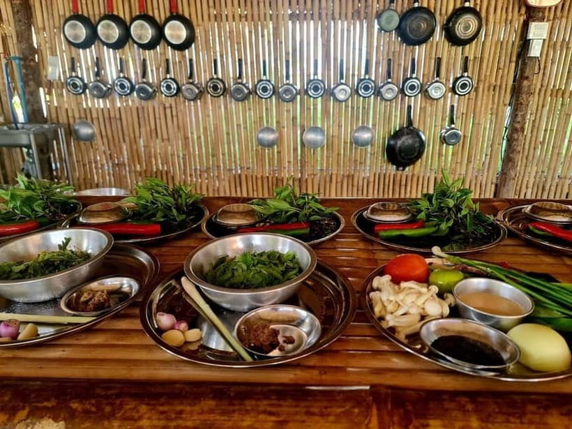 Koh Samui: Thai Cooking Class with Samui Local Family - Eating what you prepare