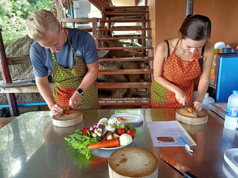 Koh Samui: Thai Cooking Masterclass by the Sea - What the cooking session feels like