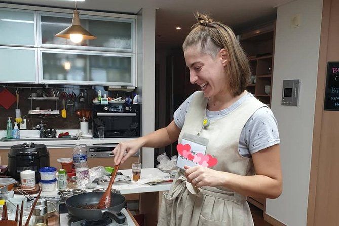 Korean cooking class in Haeundae, Busan - Eating your work at a traditional bapsang table