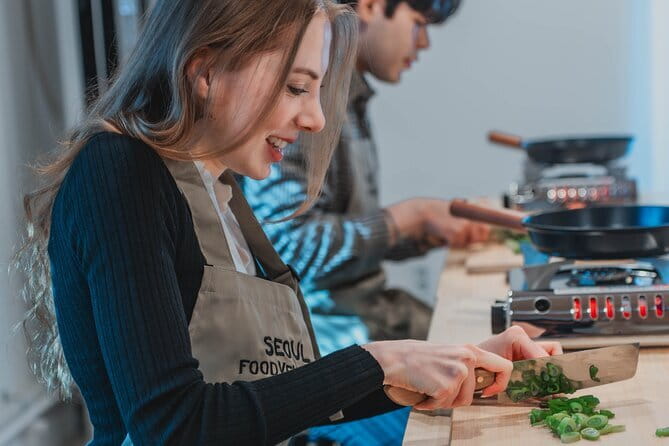Korean Cooking Class with Grocery Shopping at Seoul Local Market - Why Mangwon Market makes the lesson better