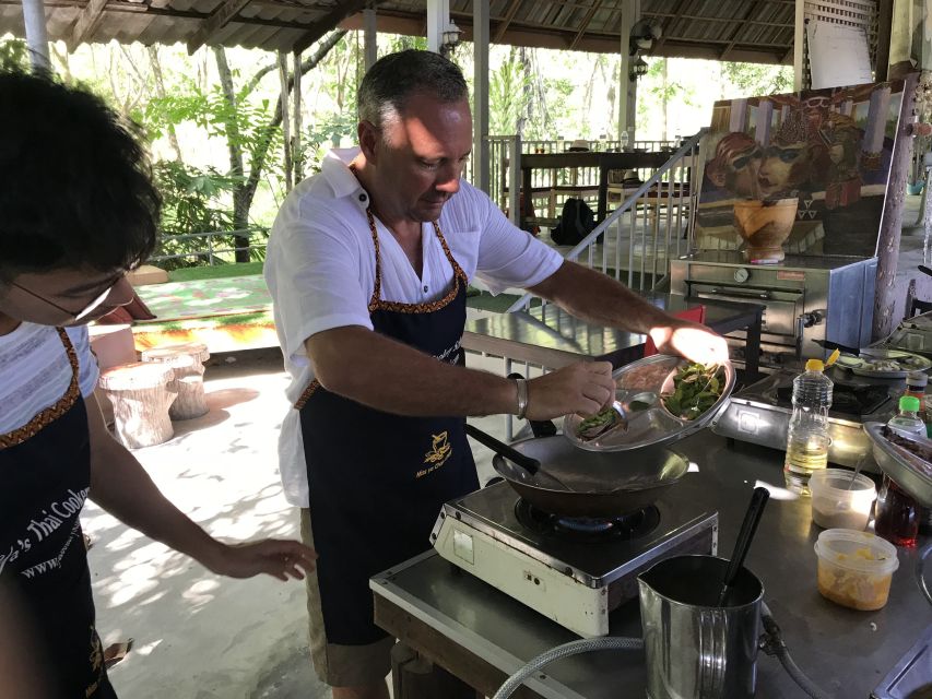 Krabi: Evening Thai Cooking Class at Ya's Cookery - Pickup from Ao Nang keeps the evening simple