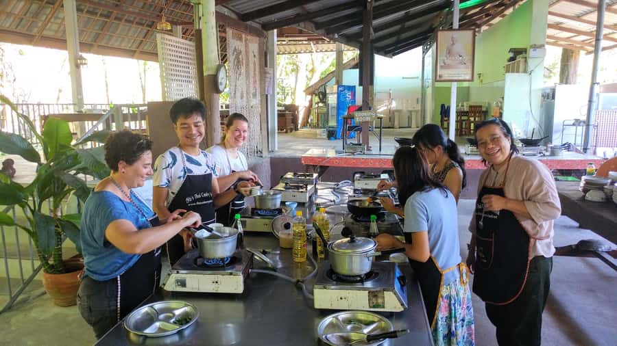 Krabi: Morning/Afternoon Thai Cooking Class at Ya's Cookery - Four dishes, with different menus by time of day