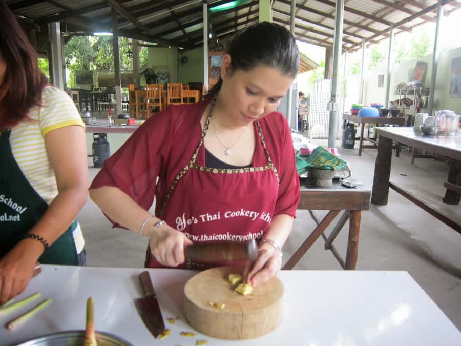 Krabi: Morning/Afternoon Thai Cooking Class at Ya's Cookery - Eating the food you prepared