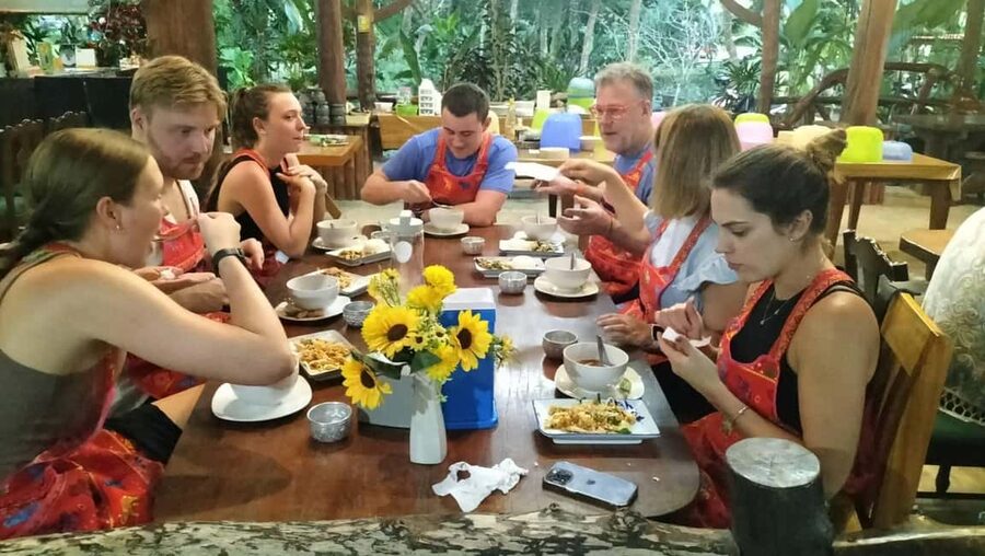 Krabi: Traditional Thai Cooking Class with Local Chef - Eat as you cook, and save room for dessert