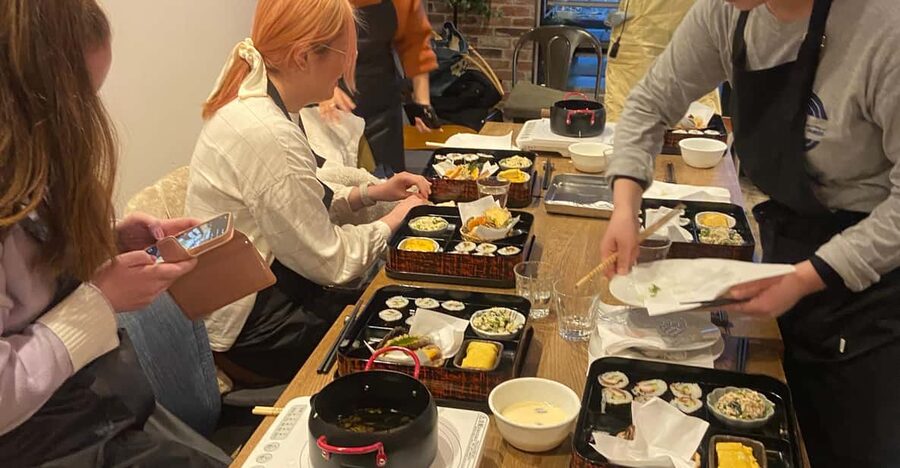 Kyoto: Japanese Washoku Bento Small Group Cooking Class - Rolling sushi and shaping the bento