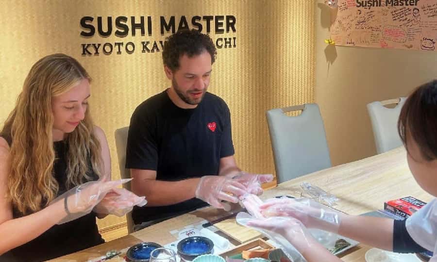 Kyoto: Sushi Making Experience in Kawaramachi - Who will enjoy this class most
