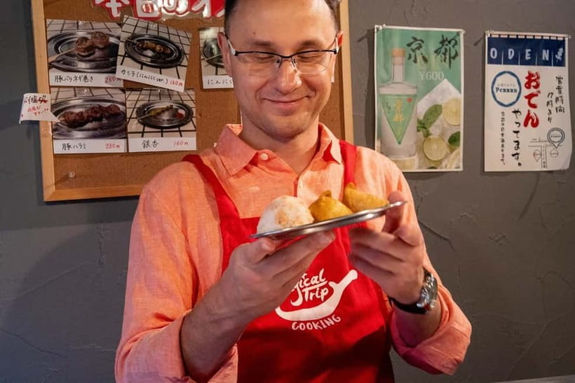 Kyoto Udon & Tempura Cooking Class with Professional Chefs - Sitting Down to Eat Your Own Work