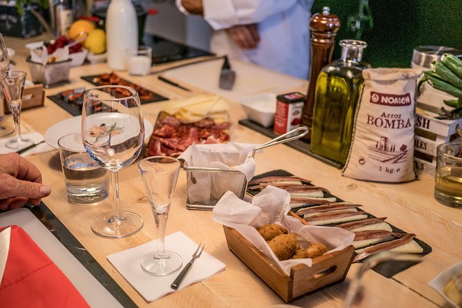 La Boqueria Market and Paella Cooking Class in Barcelona - Timing, meeting point, and small details that matter