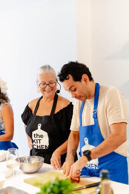 Lagos: Market Tour and Cataplana Cooking Class - Eating what you have cooked