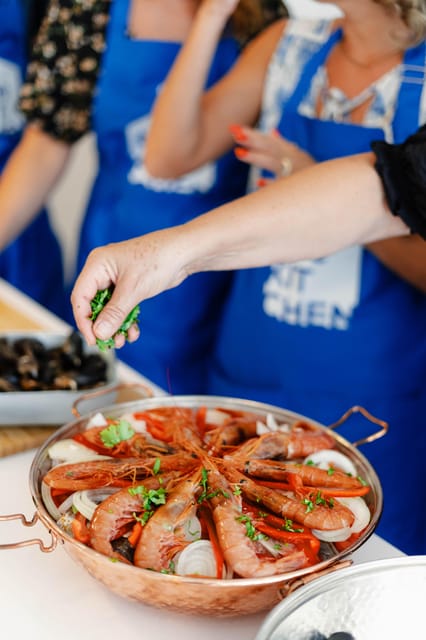 Lagos: Market Tour and Cataplana Cooking Class - Practical details and value at $117