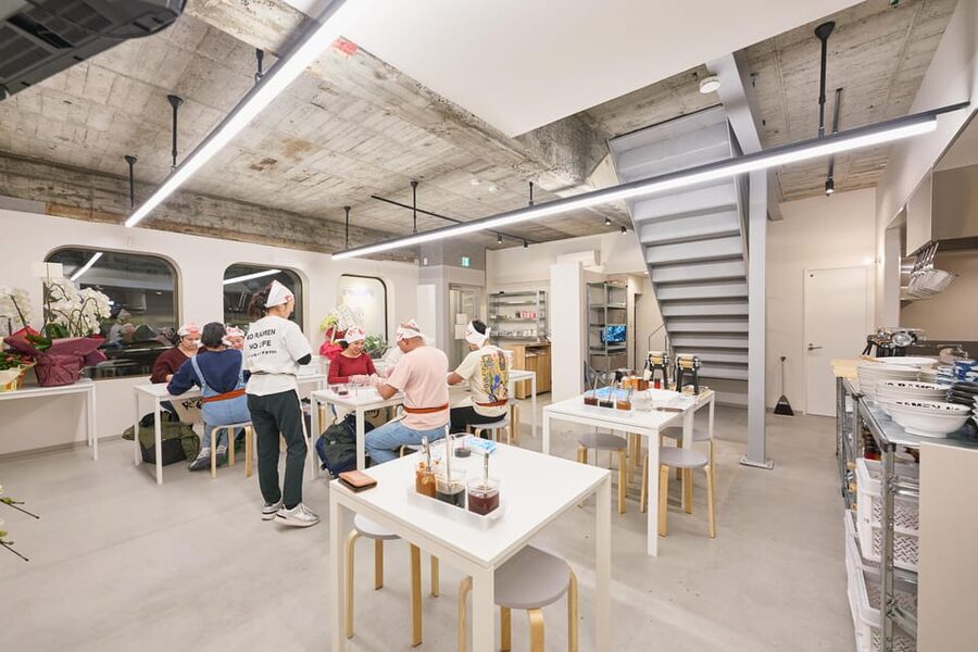 Lake Kawaguchiko: Ramen Cooking Class with Souvenir - Choosing broth and sauce adds a personal touch