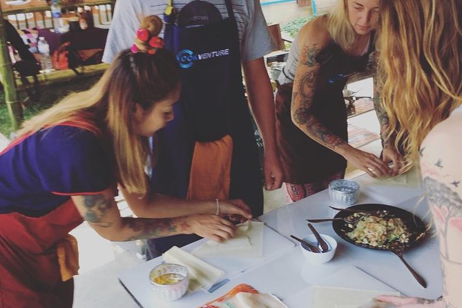 Lean cooking in A Thai atmosphere with Cookventure Home Cooking Studio - Starting at the market inside Chiang Mai’s old city