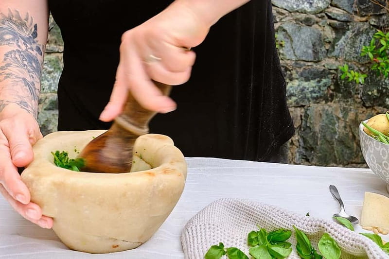 Levanto, Cinque terre: Fresh Pasta and Pesto cooking class - A home kitchen above Levanto
