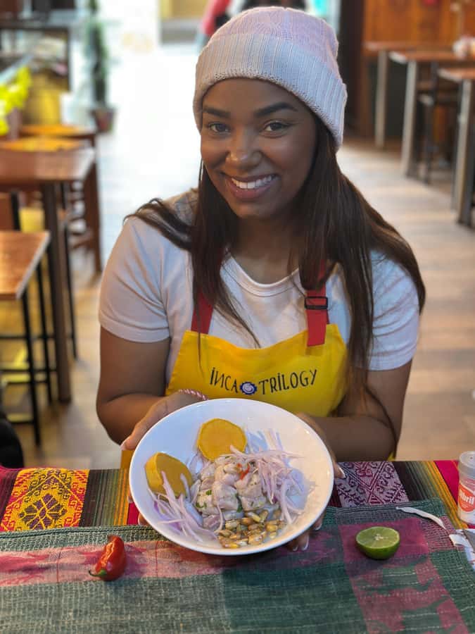 Lima: Cooking Workshop and Water Circuit Tour - Mixing a proper pisco sour