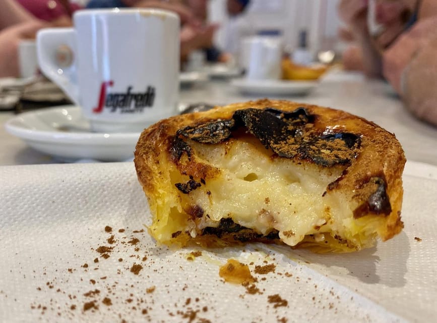 Lisbon: Pasteis de Nata Baking Class - A small group that works for solo visitors and couples