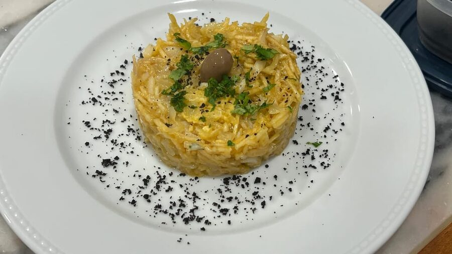 Lisbon: Portuguese Cooking Class with Wine Tasting - Six petiscos create a broad tasting menu