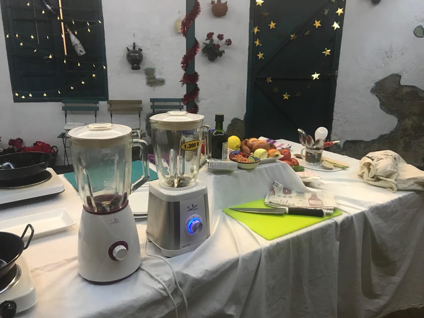 Local cooking class in Cordoba. Hands on: Salmorejo - How much value do you get for $11?