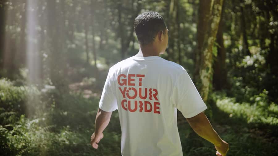 Lombok: Tetebatu Walk, Waterfall, Monkey Forest & Cooking - What the guide adds to the day
