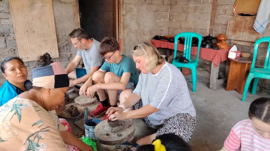 Lombok Traditional Pottery Experience and Village life - Key points to know