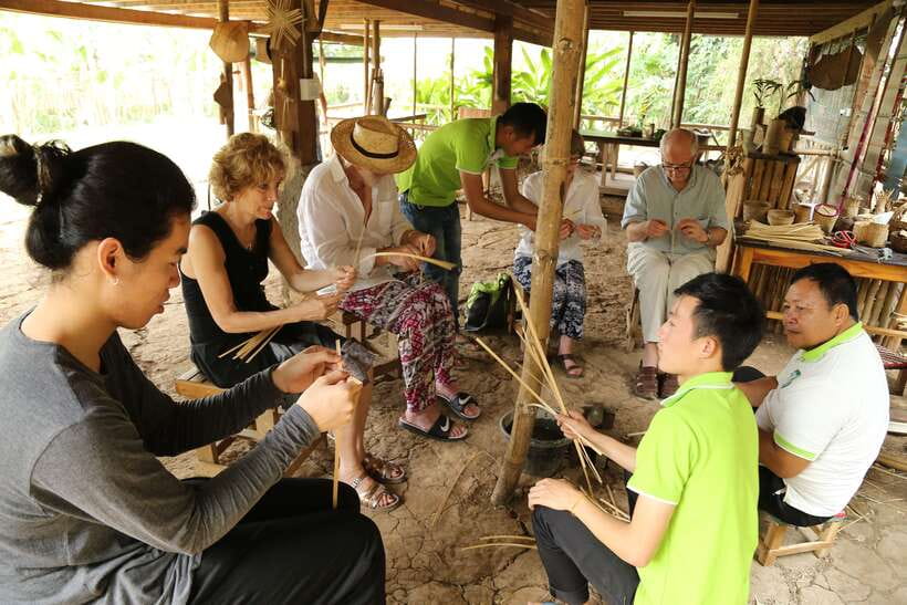 Luang Prabang: Bamboo Weaving Workshop & Cooking Class - Starting with bamboo tools and household objects