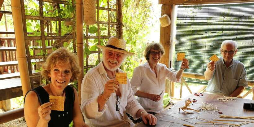Luang Prabang: Bamboo Weaving Workshop & Cooking Class - Making a small bamboo mat or coaster