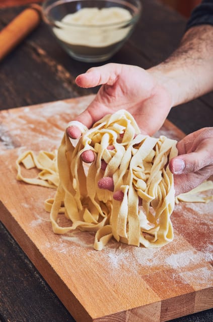 Lucca: Private Home-made Pasta Cooking Class - Making pasta from flour and dough