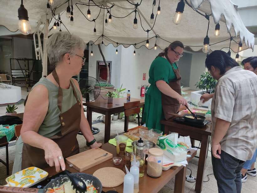 Makati: Hands on Manila Cooking Class - Who should book this cooking class?