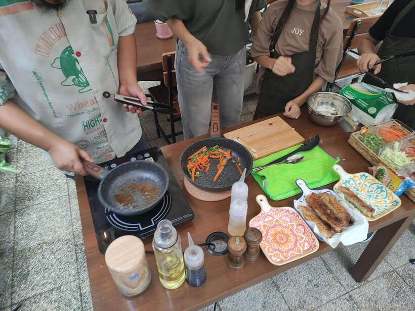 Makati: Hands on Manila Cooking Class - Meeting Chyl and setting up your station