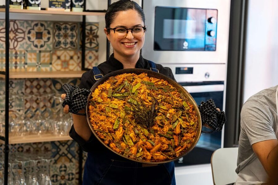 Málaga: Spanish Cooking Workshop with Paella and Sangria - Key points at a glance