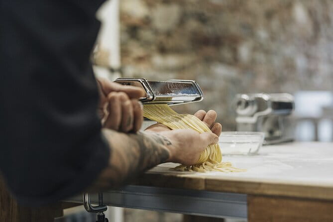 MaMa Florence Guided Market Tour and 4 Course-Pasta Cooking Class - A four-course meal with several pasta styles