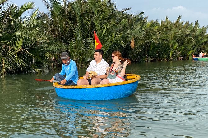 Market Tour , Basket Boat and Cooking Class Hoi An - What the $8 price really offers