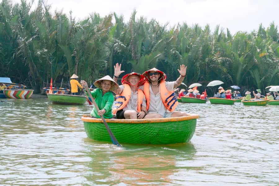 Market Tour - Cooking Class - Coconut Boat Riding - What the guide adds to the experience